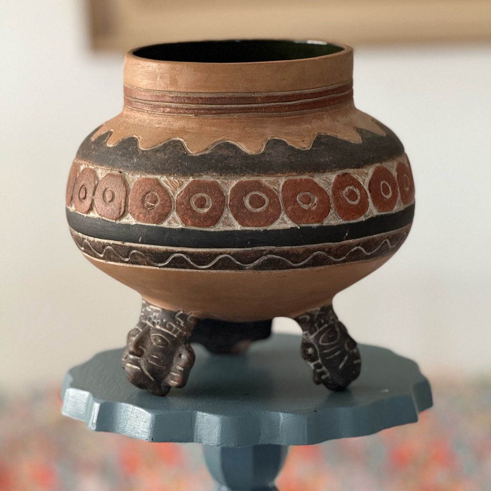 Vintage 70s Mexican Folk Art Effigy Pot with sculpted head base.Brown Terracotta